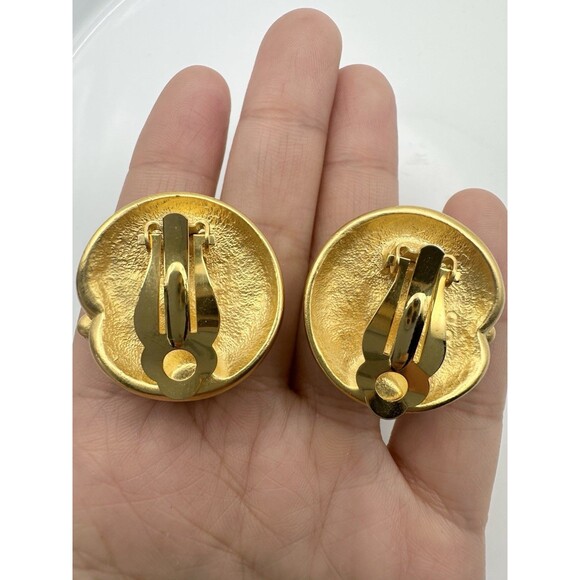 Vintage Unsigned Givenchy Gold Tone Clip On Earrings - Picture 5 of 6
